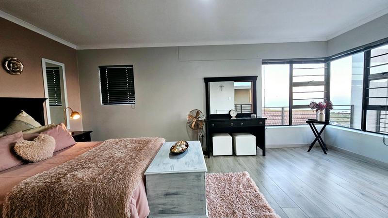 5 Bedroom Property for Sale in Dana Bay Western Cape